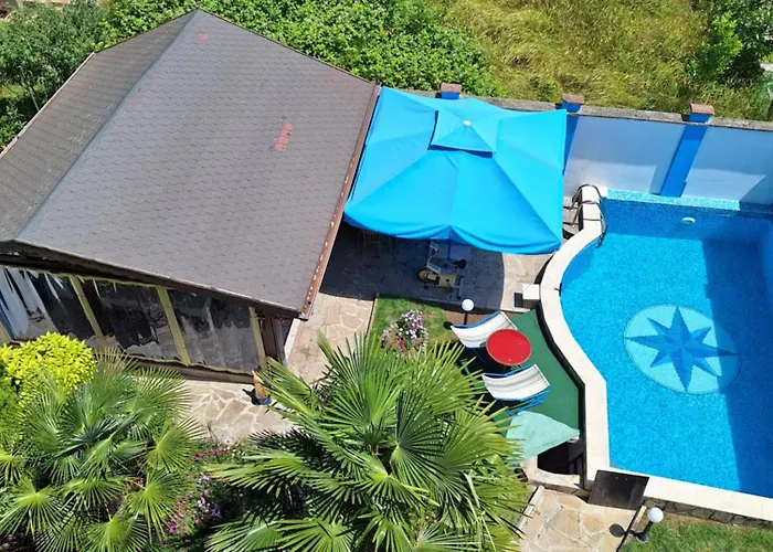 Topalovi 2* 切尔诺莫雷茨