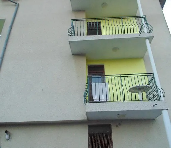 Topalovi 2* 切尔诺莫雷茨