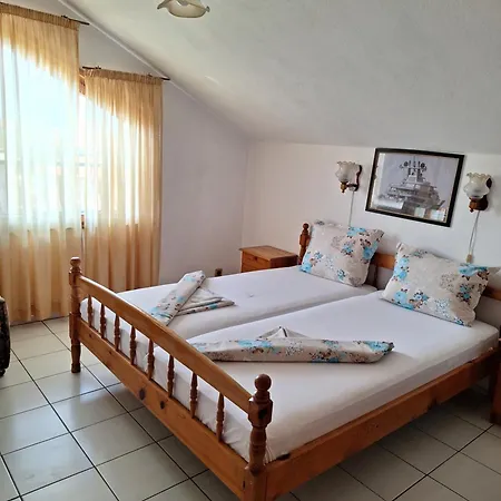 Topalovi Guest house