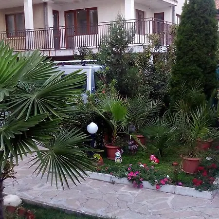 Pensiune Topalovi 2*