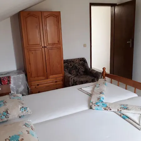 Topalovi Guest house 2*