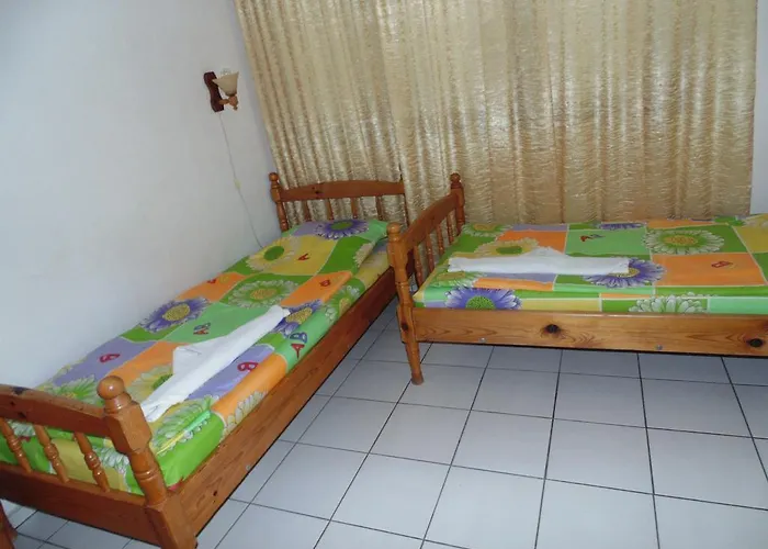 Topalovi Πανσιόν